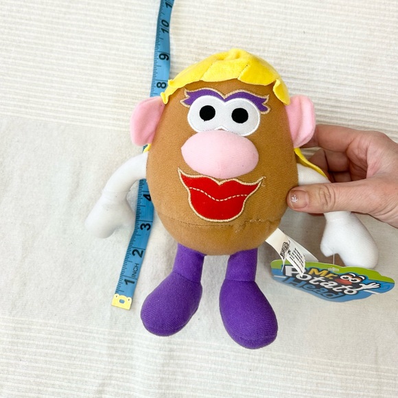 Hasbro Mr. Potato Head “Mrs. Potato Head” Plush Toy - Picture 9 of 10
